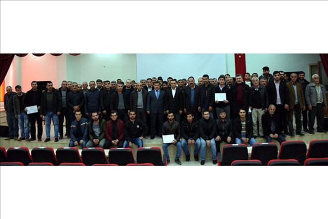 Mardin´in Nusaybin ilçesinde 115 servis şoförü ve 19 avcıya sertifikaları verildi.