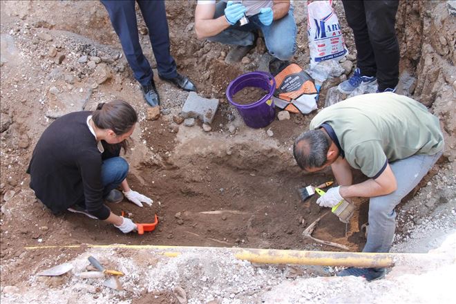 Kazı esnasında bulunan insan iskeleti çıkarıldı