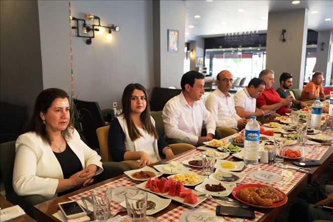 Kızıltepe Belediye Başkanı gazetecilerle bir araya geldi