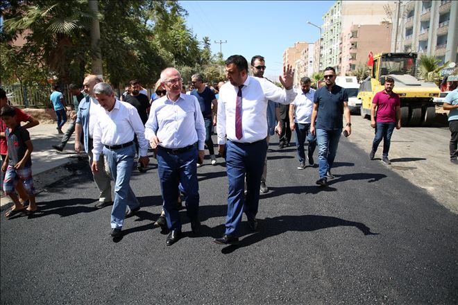 Vali Yaman: Kızıltepe´de 13 kilometre sıcak asfalt çalışması yapıyoruz