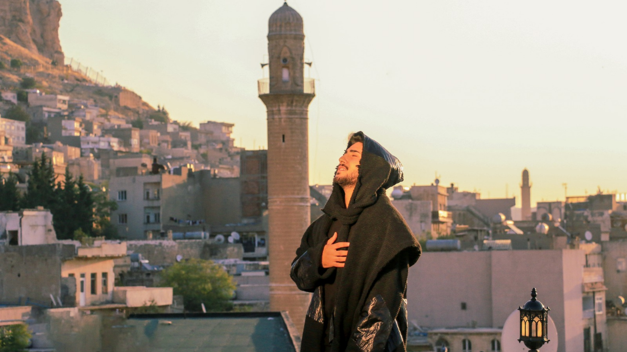 Mardin’de çekilen Baran Bari’nin Eşka Mem U Zin klibi yarın yayında