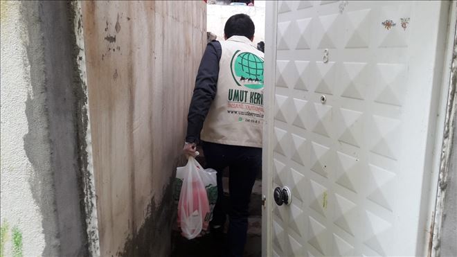 Mardin Umut Kervanı muhtaçlara hijyen paketi yardımı yaptı