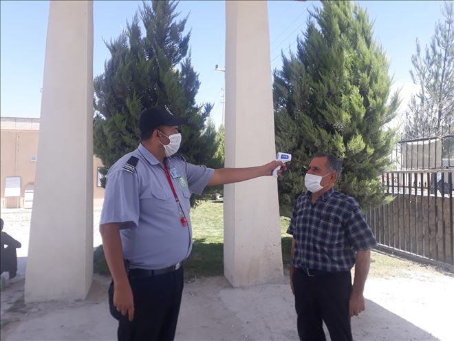 Mardinli hububatçılar korona virüse sıkı önlemler alıyor