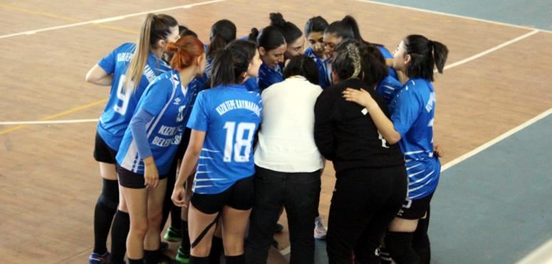 Kızıltepe Spor Lisesi Kadın Hentbol Takımı 27-26 Galip