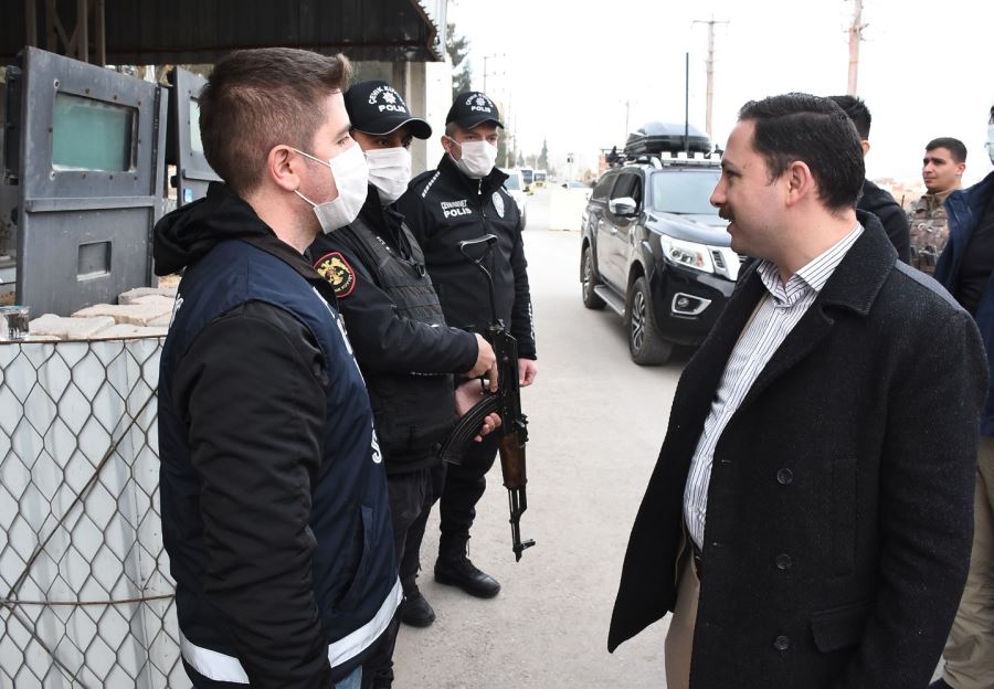 Nusaybin Kaymakamı Kayabaş, polis kontrol noktasını ziyaret etti