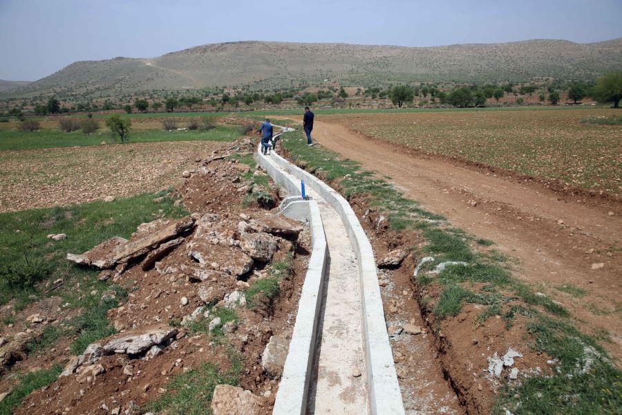 Savur’da tarımsal sulama kanalları yapılmaya başlandı