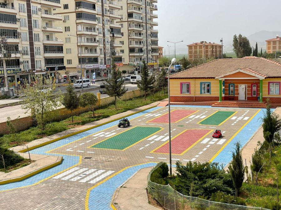 Kızıltepe’de okul bahçesini trafik eğitim alanı yaptılar