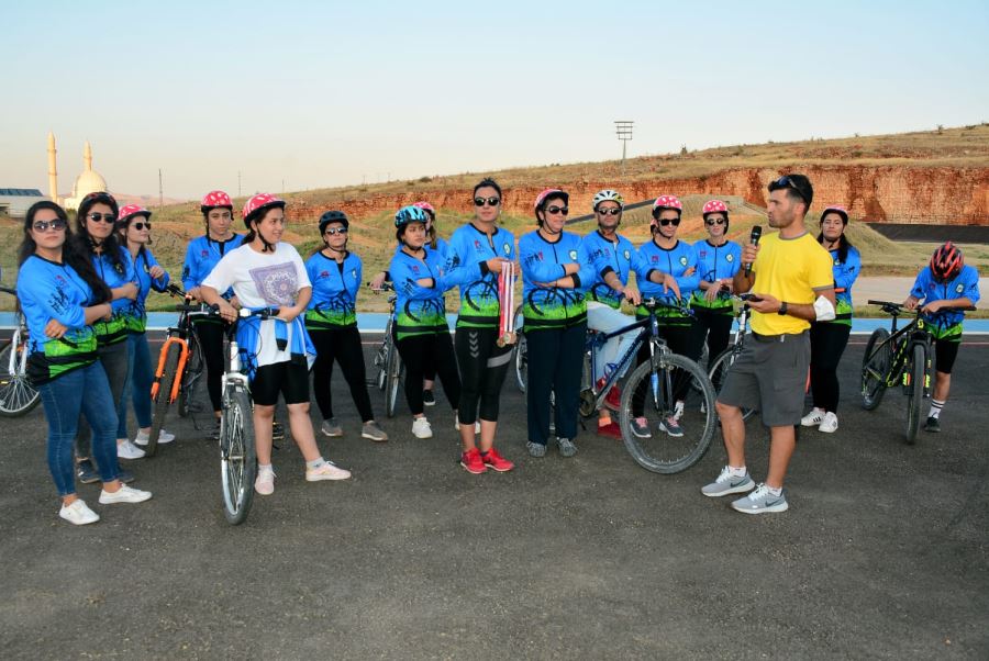Derik Belediyesi’nden Derik Bisiklet Ve Doğa Sporları Kulübüne destek