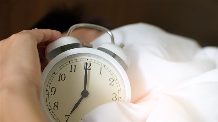 Günde 5 saat ve daha az gece uykusu 50 yaş ve üstündekilerde kronik hastalıkları tetikleyebilir