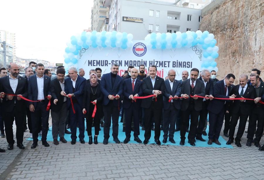 Vali Demirtaş, Memur - Sen Hizmet binası açılış törenine katıldı