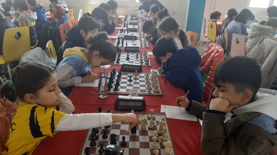 Kızıltepe’de Çanakkale Zaferi Satranç turnuvasi başladi