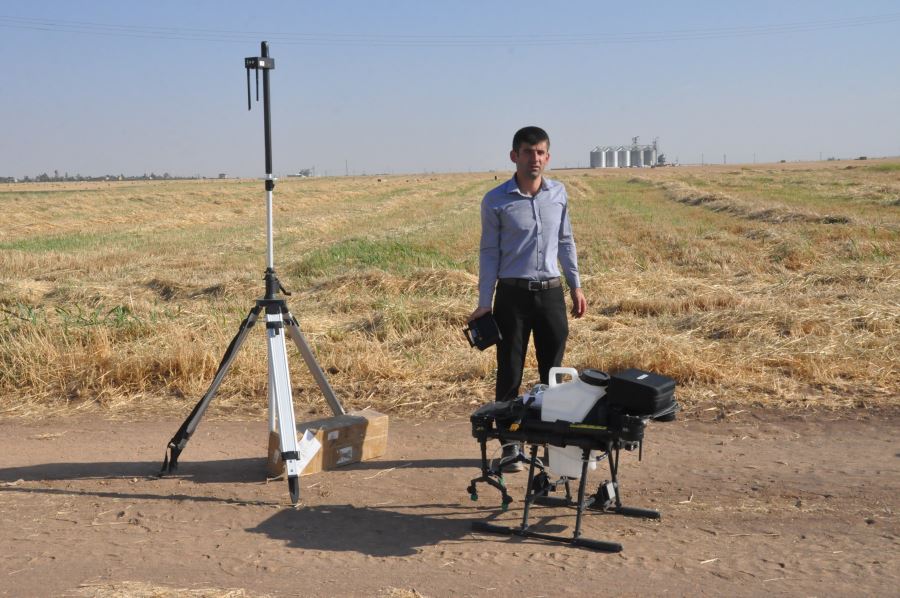 Mardin çiftçisine drone ile ilaçlamada yer istasyonu müjdesi