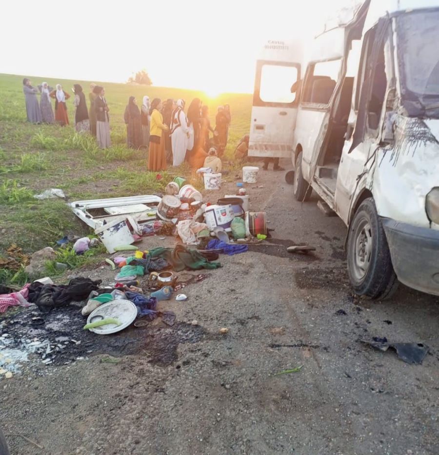 Kızıltepe’de tarım işçilerini taşıyan araç kaza yaptı: 2 ölü, 17 yaralı