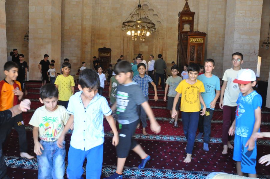 Kızıltepe Ulu Camii çocuk sesleriyle şenlendi