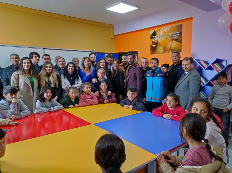 KAÇOK Derneği Kızıltepe’de köy okulunda kütüphane kurdu