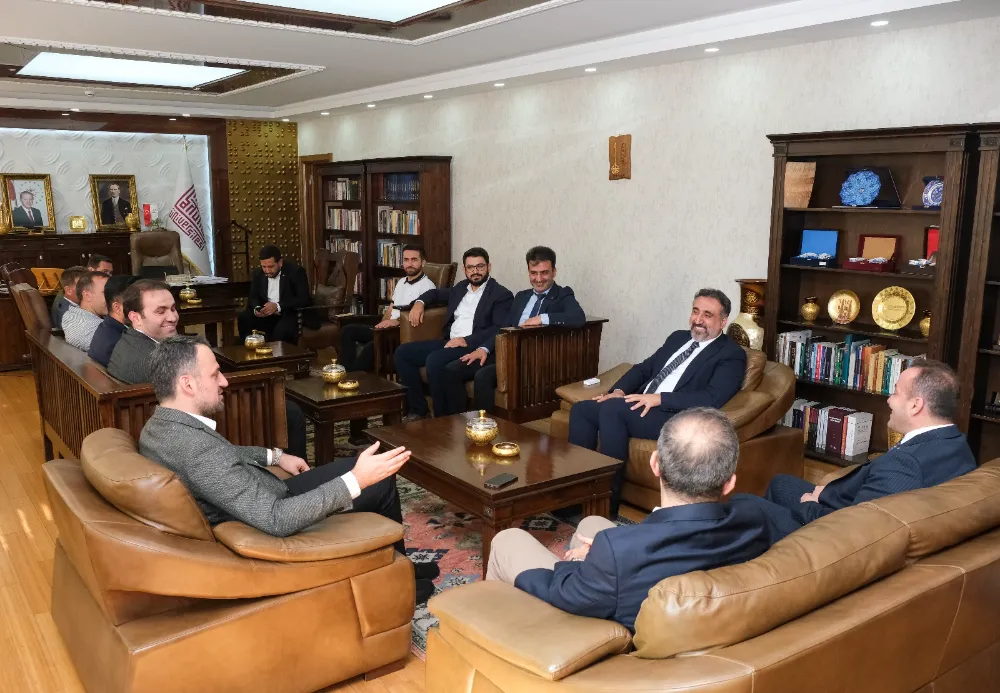 Gençlik ve Spor Bakan Yardımcısı Dr. Enes Eminoğlu Mardin Artuklu Üniversitesini Ziyaret Etti
