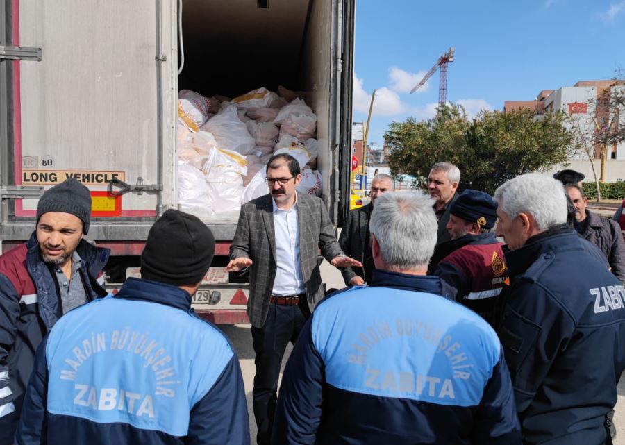 Mardin’den deprem bölgesine 530 tır yardım malzemesi gönderildi
