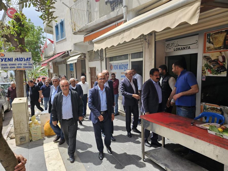 CHP Mardin Milletvekili adayı Karaboğa Derik’te esnafı dinledi