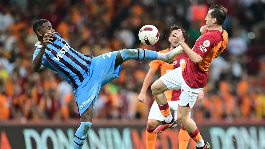 Galatasaray, ilk galibiyetini Trabzonspor karşısında aldı