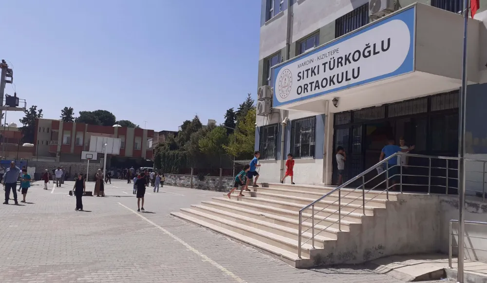 Kızıltepe’de öğrenciler bursluluk sınavı için ter döktü