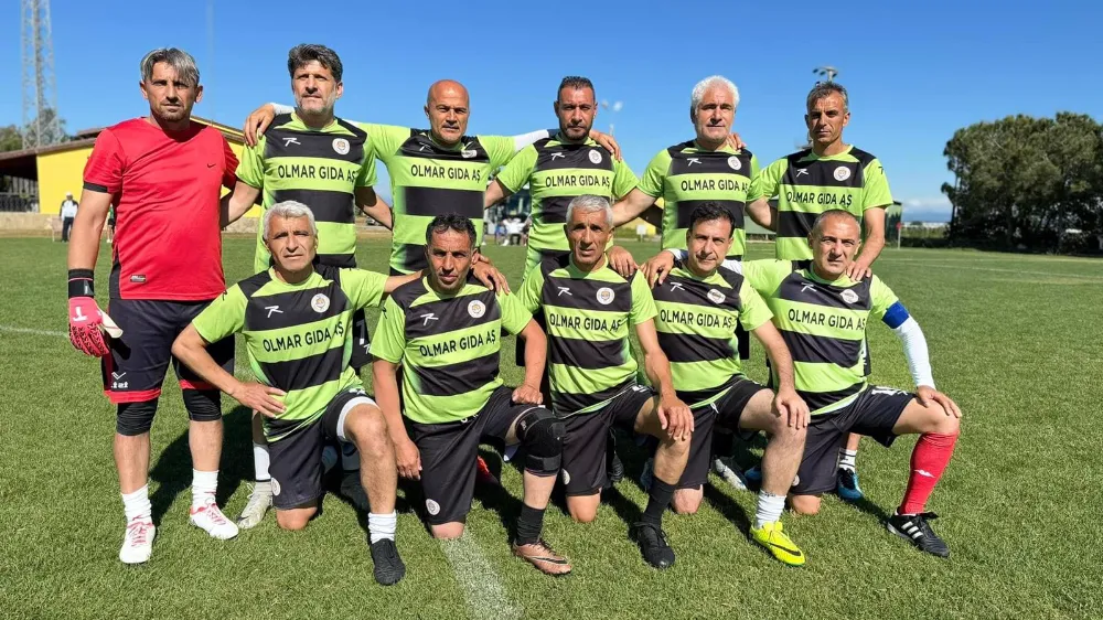 Kızıltepe Masterler Futbolda Türkiye Şampiyon Oldu