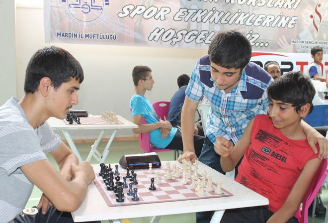 Kur`an kursları arası satranç turnuvası
