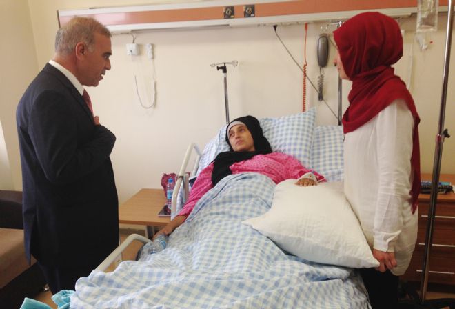 Akdağ, Gazzeli yaralılara ziyaret etti