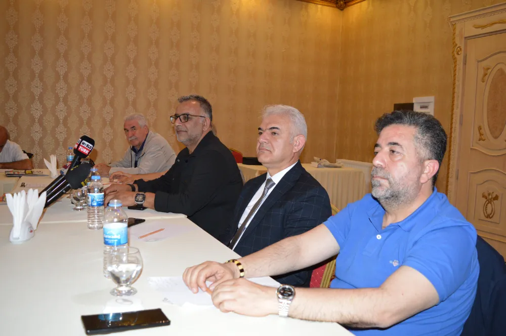 Gazetecilerin sorunları ‘Basın Çalıştayı’nda masaya yatırıldı