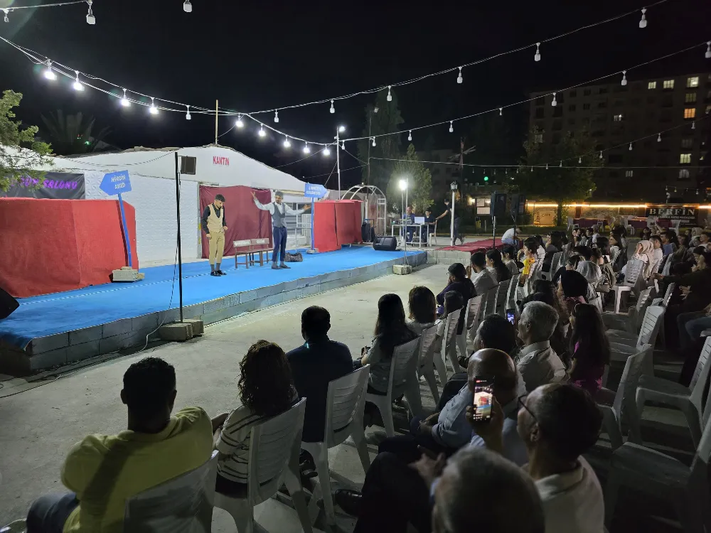 Kızıltepe’de tiyatro oyunu sahnelendi