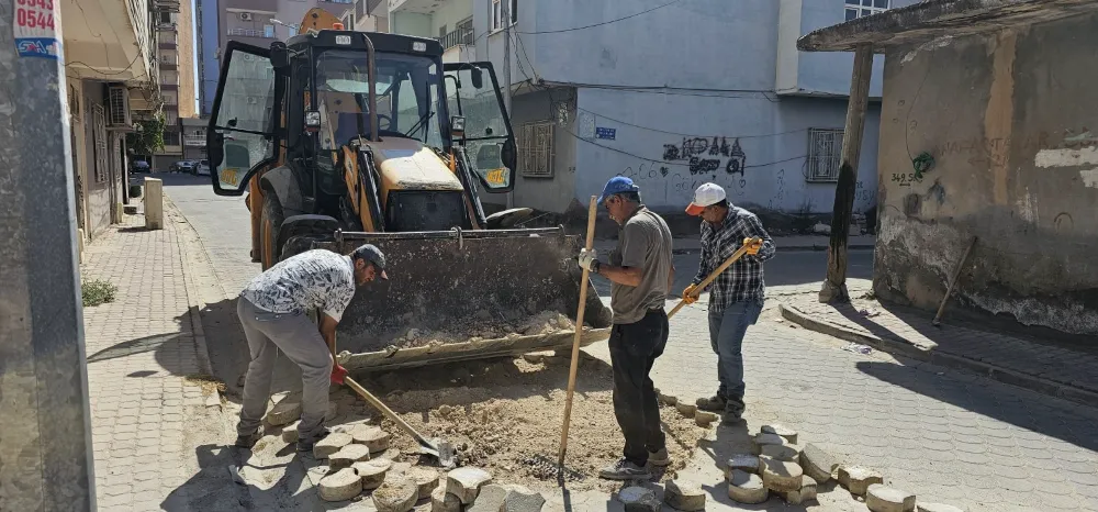 Kızıltepe’de yol onarım çalışmaları sürüyor