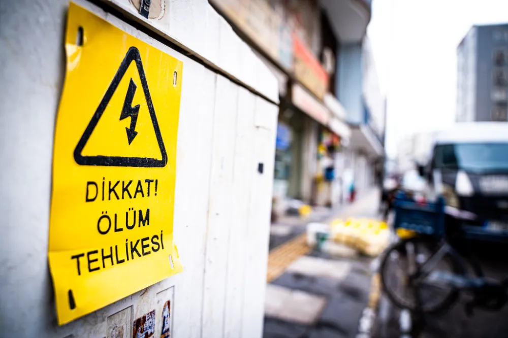 Kızıltepe’de merkez mahallede 2 gündür elektrik verilmiyor